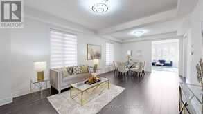 62 FRANK KELLY DRIVE | East Gwillimbury Ontario | Slide Image Five