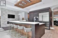 262 MAPLE GROVE DRIVE | Oakville Ontario | Slide Image Eleven