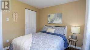 18 JILL'S COURT | Barrie Ontario | Slide Image Thirteen