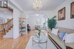 5 BONHEUR ROAD | Markham Ontario | Slide Image Eight