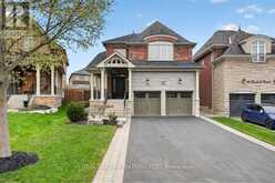 12 LOOKOUT COURT | Halton Hills Ontario | Slide Image One