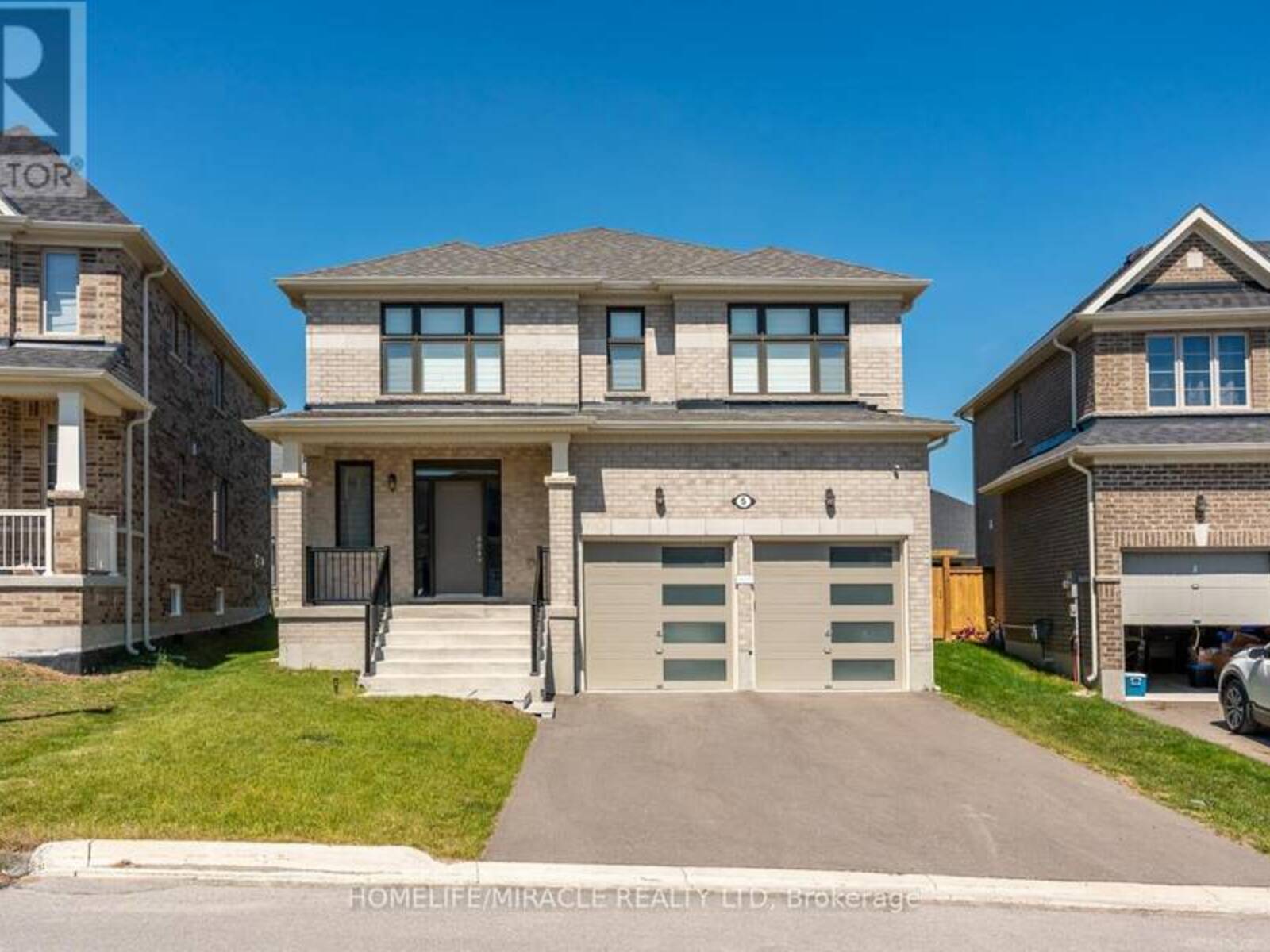 5 AINSLIE HILL CRESCENT, Georgina, Ontario L0E 1R0