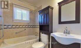 7 CHAMPLAIN BOULEVARD | Lindsay Ontario | Slide Image Five