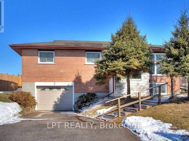 7 CHAMPLAIN BOULEVARD Lindsay Ontario, K9V 4R1 - 4 Bedrooms Home For Sale