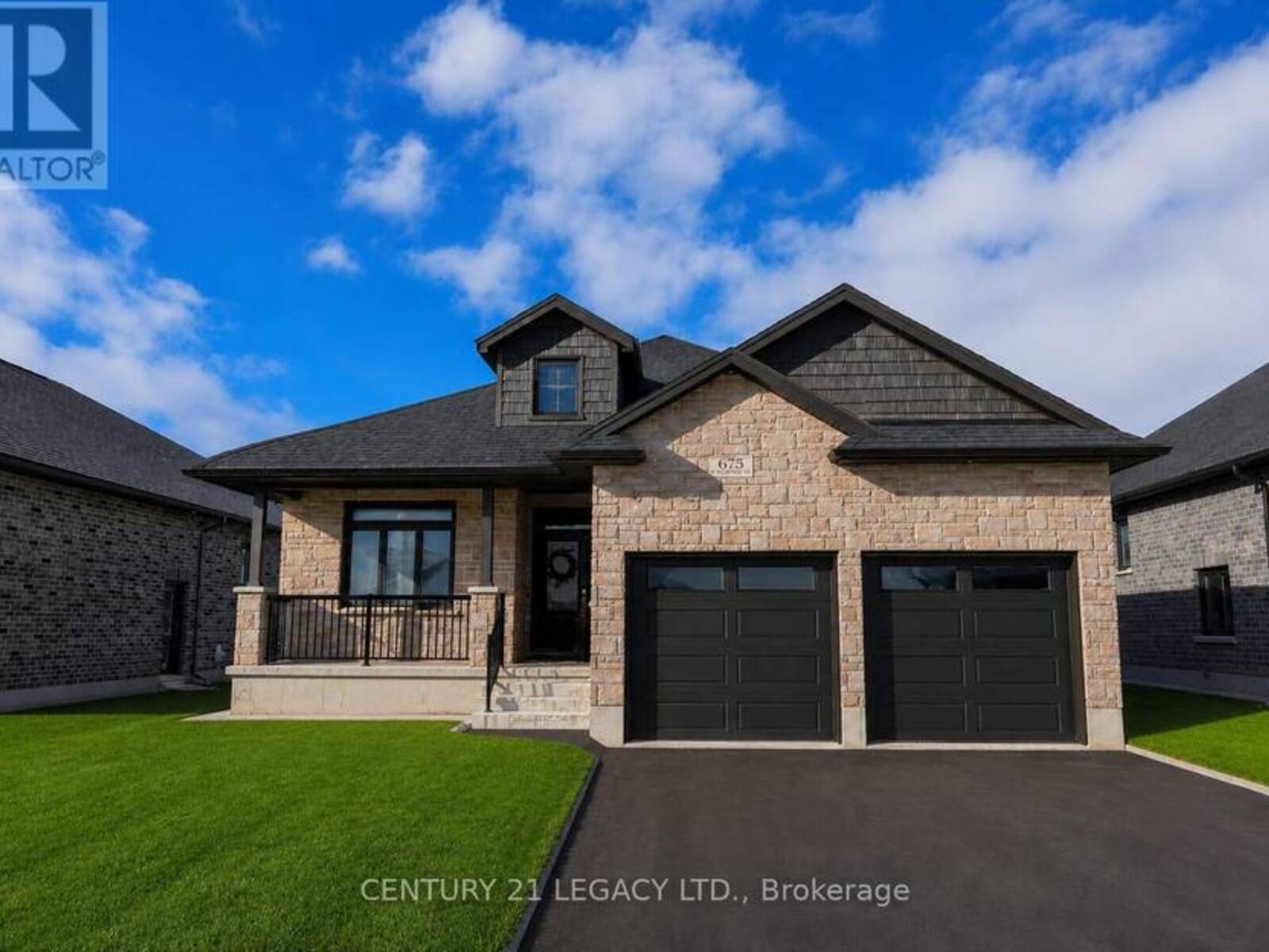675 WINCHESTER AVENUE S, Listowel, Ontario N4W 0J9