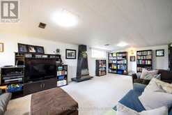 48 GREENGROVE CRESCENT | Toronto Ontario | Slide Image Eighteen