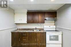 360 FIRST AVENUE | Welland Ontario | Slide Image Fifteen