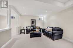2444 CHATEAU COMMON | Oakville Ontario | Slide Image Thirty-four