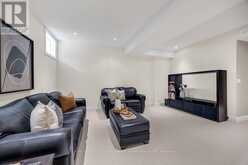 2444 CHATEAU COMMON | Oakville Ontario | Slide Image Thirty-five