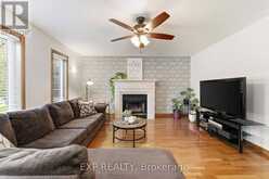 287 ELMVIEW GARDENS | Georgina Ontario | Slide Image Twelve