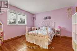 287 ELMVIEW GARDENS | Georgina Ontario | Slide Image Thirteen