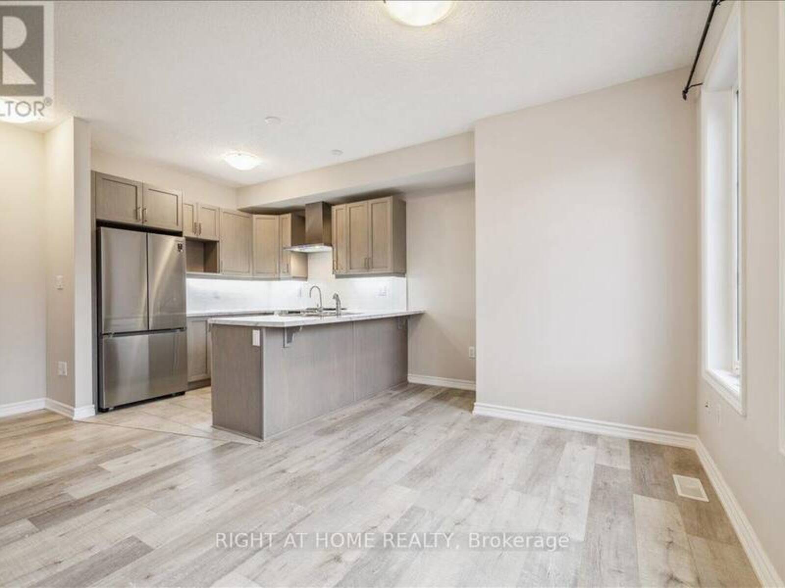93 - 445 ONTARIO STREET S, Milton, Ontario L9T 2N2