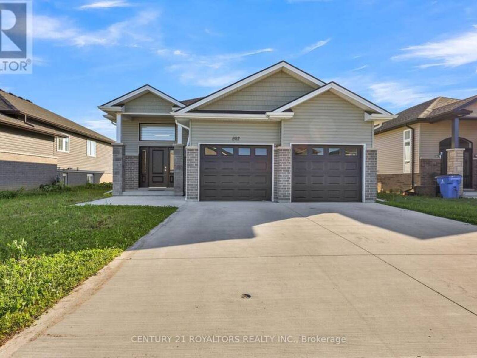 802 KEIL DRIVE, Chatham, Ontario N7M 0T4