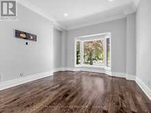 806 CLARENCE STREET E | Vaughan Ontario | Slide Image Eight