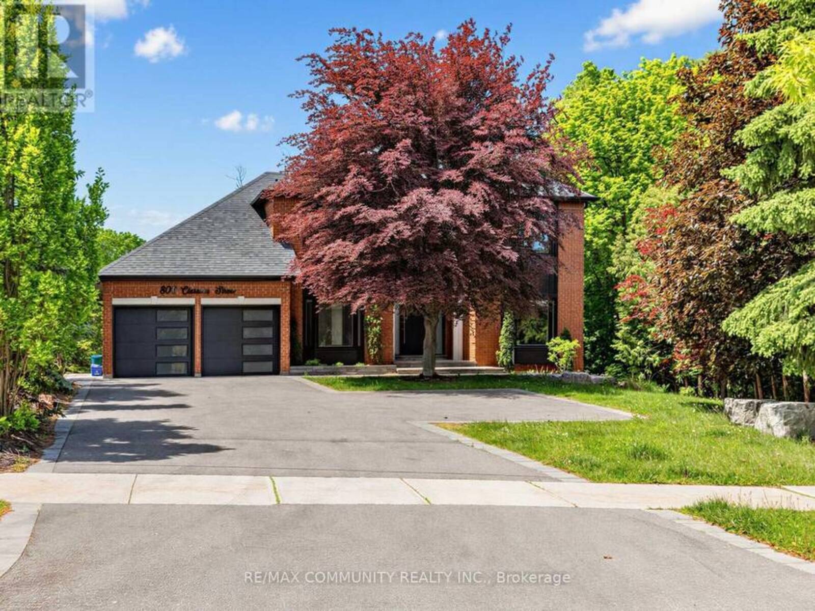 806 CLARENCE STREET E, Vaughan, Ontario L4L 8V2