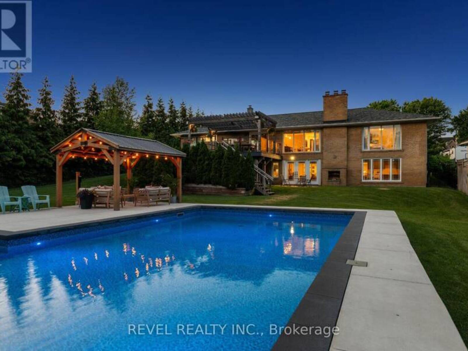 1648 CREDITON PARKWAY, Mississauga, Ontario L5G 3X3