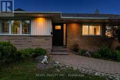 1648 CREDITON PARKWAY | Mississauga Ontario | Slide Image Three
