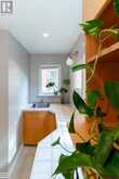 270 QUEEN STREET S | Hamilton Ontario | Slide Image Forty