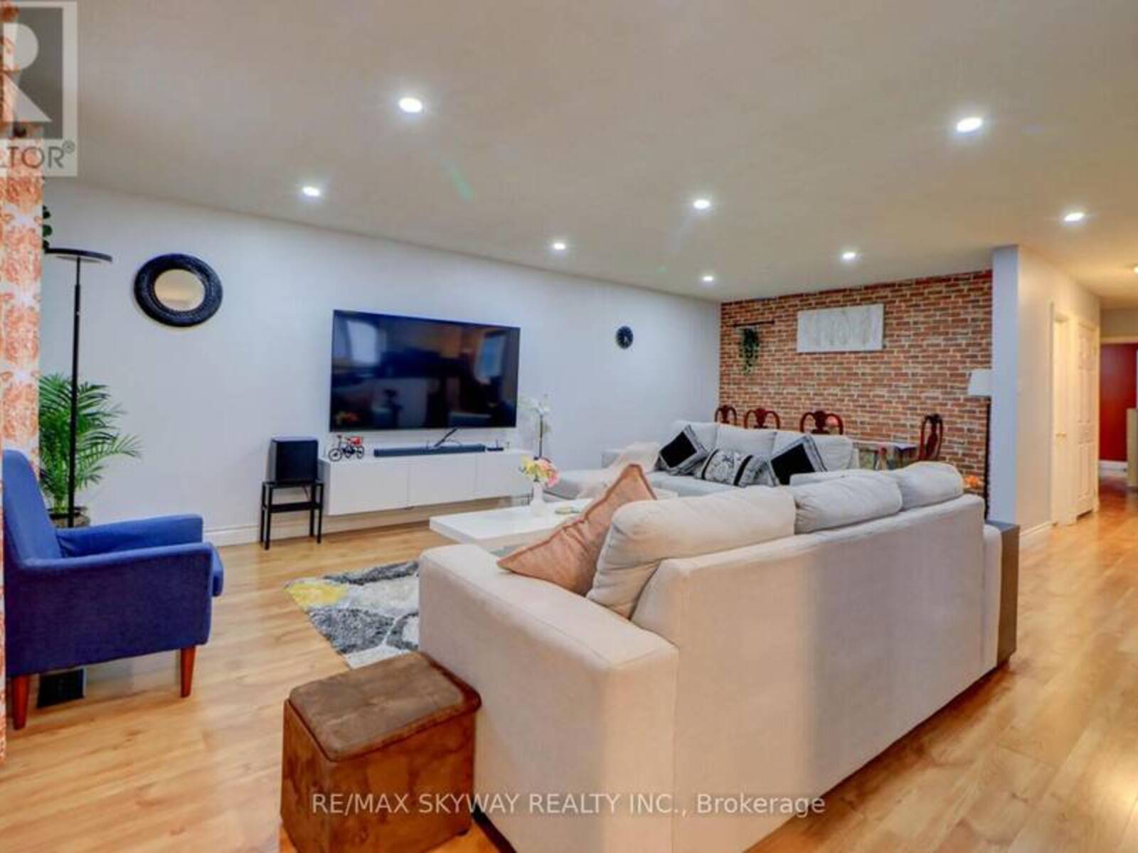 282B BROCK STREET W, Uxbridge, Ontario L9P 1G1
