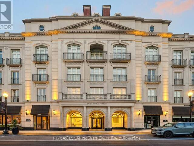 PH1 - 300 RANDALL STREET Oakville Ontario, L6J 0G2 - 3 Bedrooms Condo For Sale