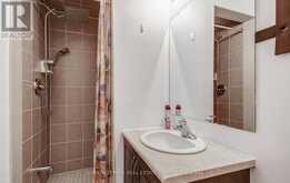 5 - 885 LAKESHORE ROAD E | Mississauga Ontario | Slide Image Six
