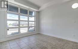 5 - 885 LAKESHORE ROAD E | Mississauga Ontario | Slide Image Eight