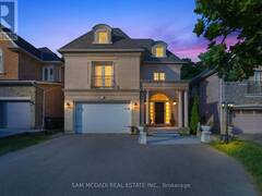 5481 MIDDLEPORT CRESCENT Mississauga Ontario, L4Z 3V2