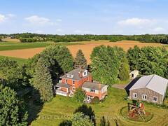 424 CONCESSION RD 8 E Hamilton Ontario, L0P 1B0
