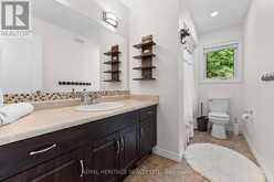 1160 MINNOW DRIVE | Haliburton Ontario | Slide Image Twenty