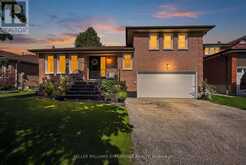 315 HEMLOCK DRIVE | Whitchurch-Stouffville Ontario | Slide Image One