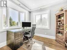 30 BROADLEAF ROAD | Toronto Ontario | Slide Image Seventeen