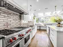30 BROADLEAF ROAD | Toronto Ontario | Slide Image Five