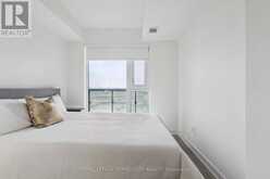 809 - 8 TIPPETT ROAD | Toronto Ontario | Slide Image Twelve