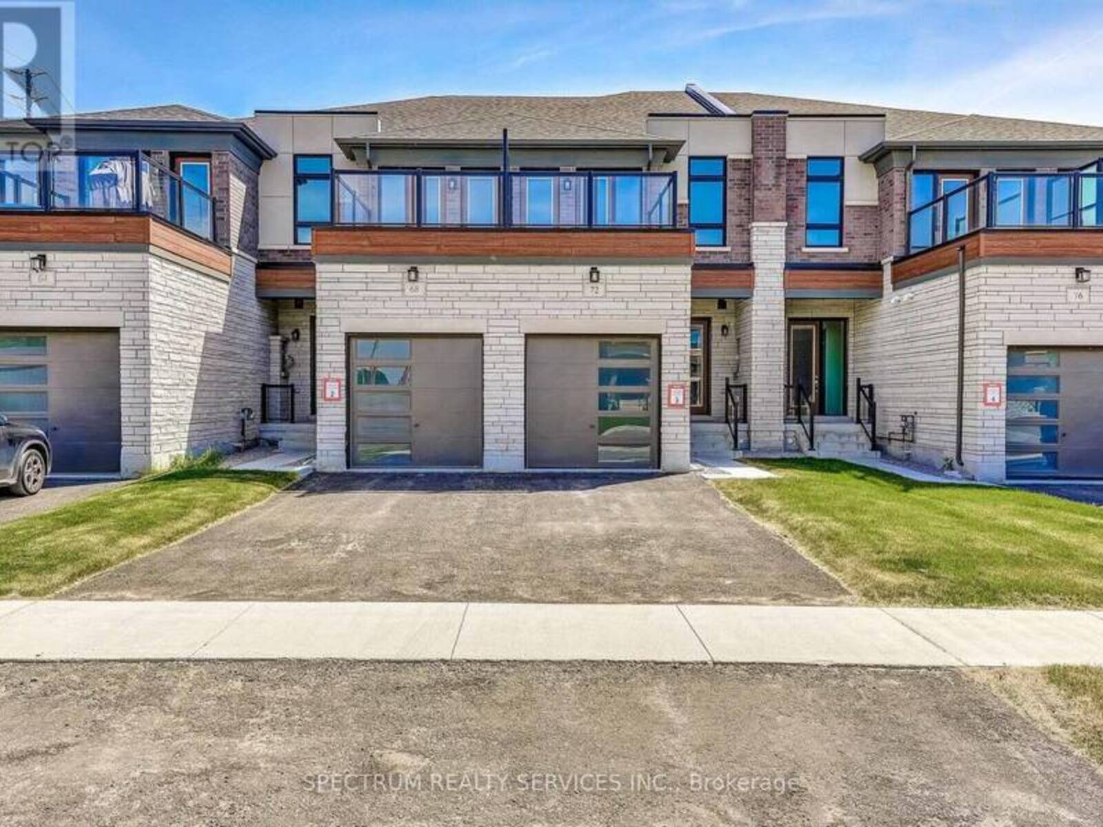 72 ADARIO CRESCENT, Vaughan, Ontario L3L 0G3