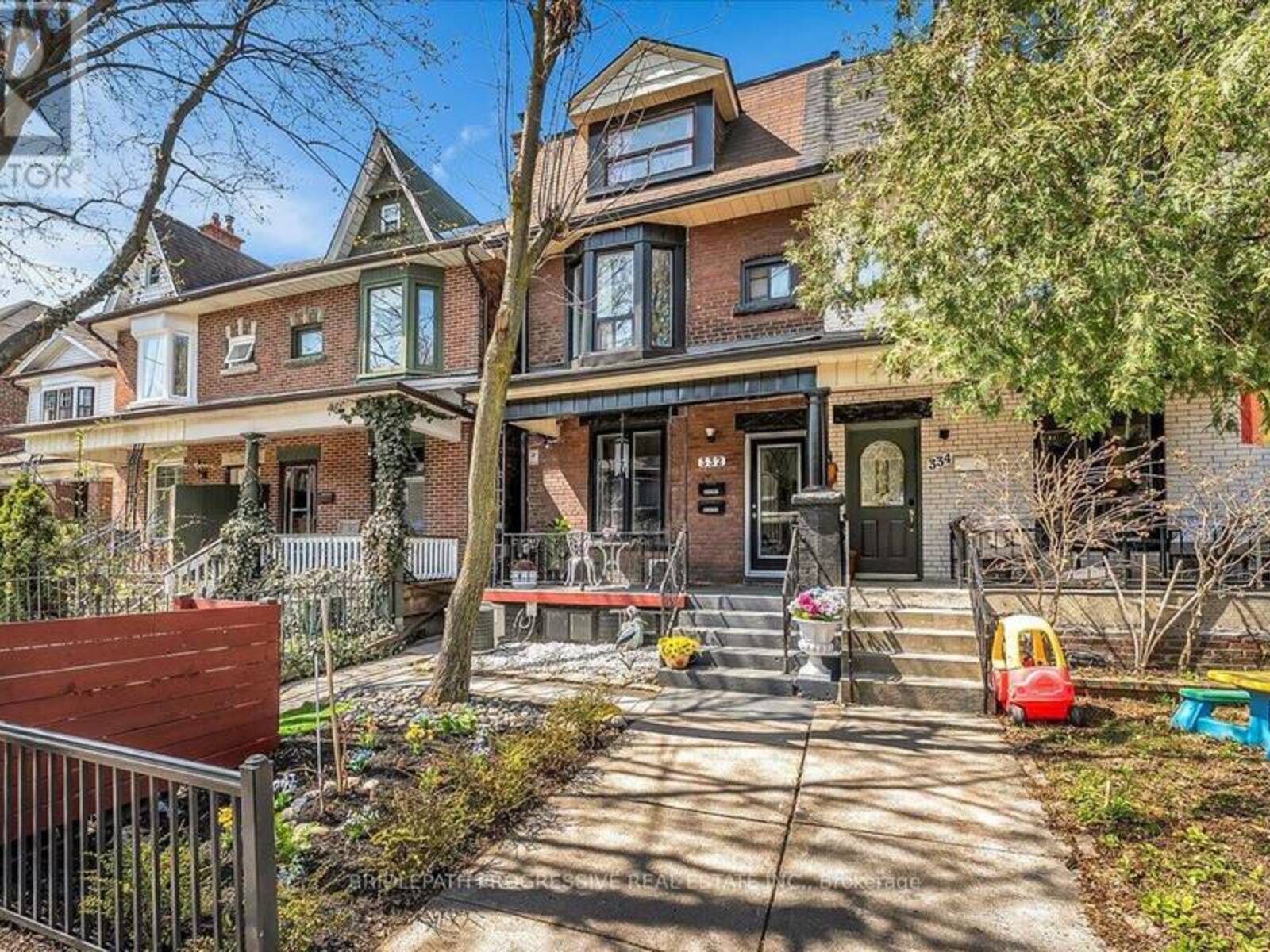332 DELAWARE AVENUE, Toronto, Ontario M6H 2T8
