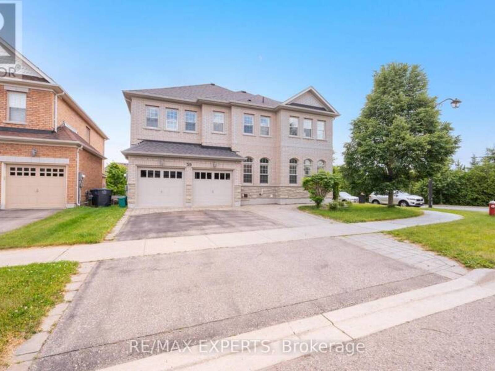 39 PAISLEY GREEN AVENUE, Caledon, Ontario L7C 3R9