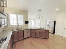 369 COVENTRY HILL TRAIL | Newmarket Ontario | Slide Image Thirteen