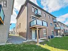 551 NEW ENGLAND COURT | Newmarket Ontario | Slide Image Four