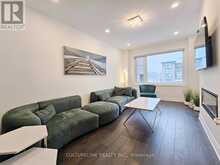 551 NEW ENGLAND COURT | Newmarket Ontario | Slide Image Sixteen