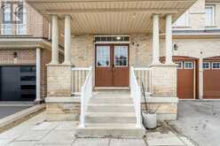 4 FOSSIL STREET | Brampton Ontario | Slide Image Four