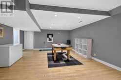 32 SYMPHONY PLACE | Ancaster Ontario | Slide Image Thirty-two