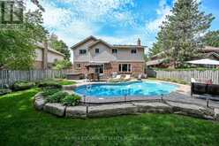 32 SYMPHONY PLACE | Ancaster Ontario | Slide Image Forty-one