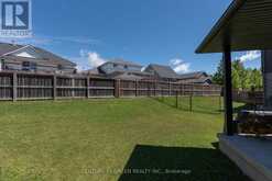 51 CRAB APPLE COURT | Wellesley Ontario | Slide Image Thirteen