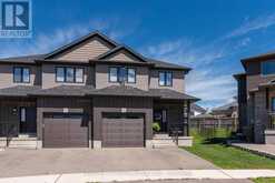 51 CRAB APPLE COURT | Wellesley Ontario | Slide Image Four