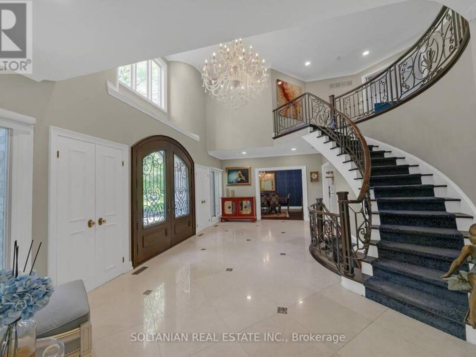 6 FAIRFIELD PLACE, Markham, Ontario L3T 7M7