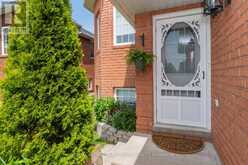 14 HEWITT PLACE | Barrie Ontario | Slide Image Two