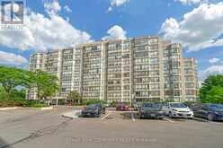 913 - 175 CEDAR AVENUE | Richmond Hill Ontario | Slide Image One