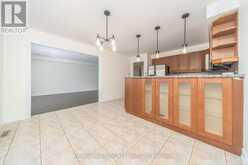 86 TREASURE DRIVE | Brampton Ontario | Slide Image Thirteen