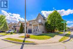 86 TREASURE DRIVE | Brampton Ontario | Slide Image Three