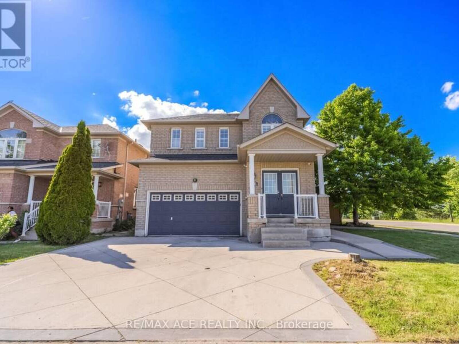 86 TREASURE DRIVE, Brampton, Ontario L7A 3L7